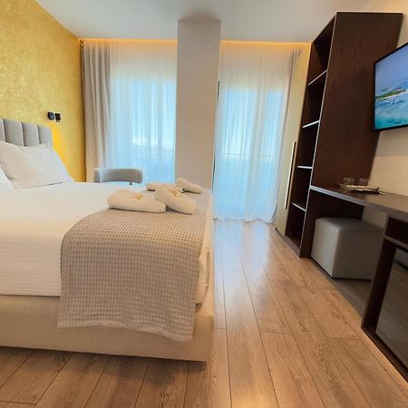 The Queen'S Lion Premium Hotel ساراندا المظهر الخارجي الصورة