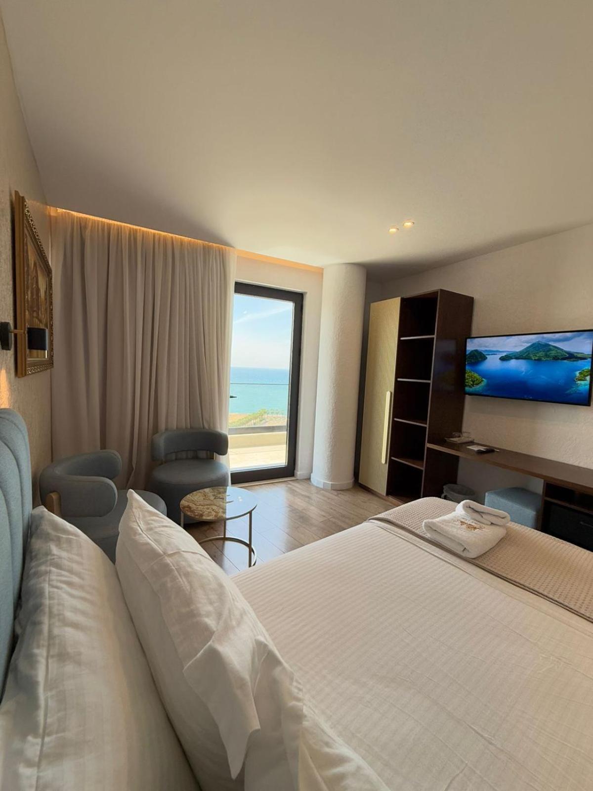 The Queen'S Lion Premium Hotel ساراندا المظهر الخارجي الصورة