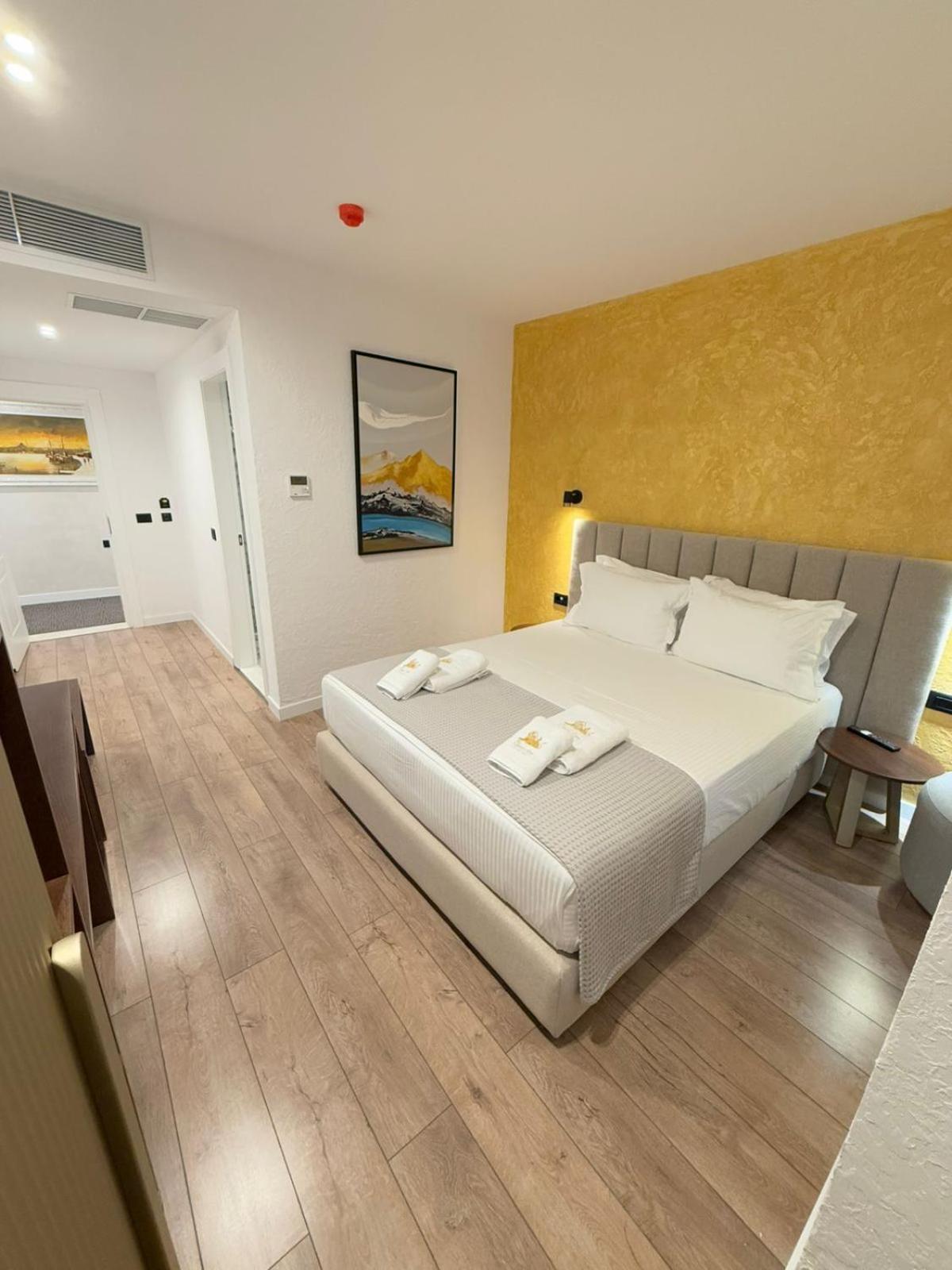 The Queen'S Lion Premium Hotel ساراندا المظهر الخارجي الصورة