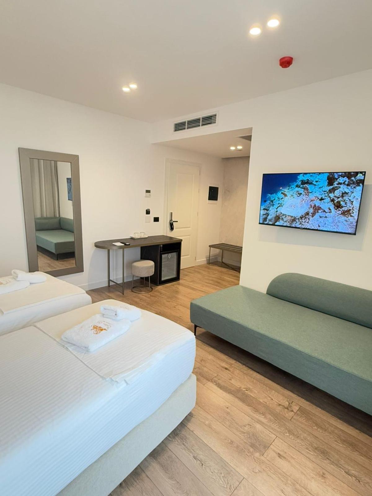 The Queen'S Lion Premium Hotel ساراندا المظهر الخارجي الصورة